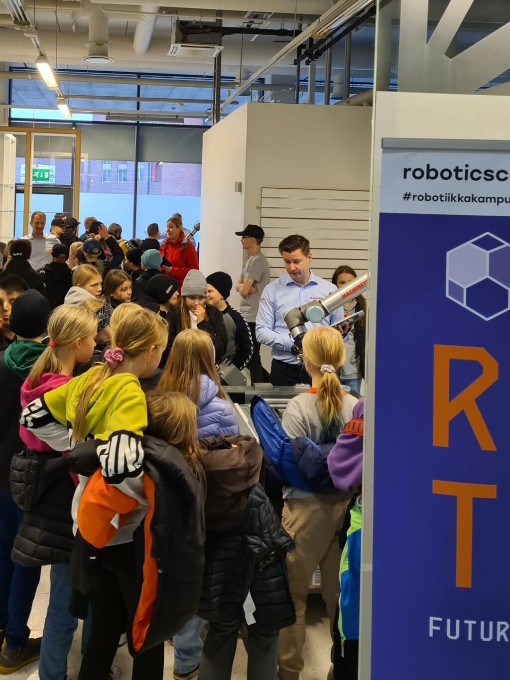 kuvituskuva_robotiikkakampus